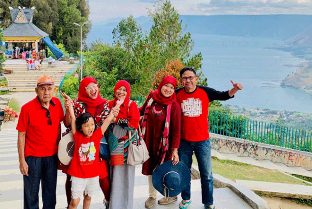 medan lake toba tour package