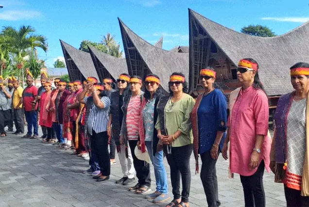 Trip Danau Toba Samosir 2 Hari Bersama Medan Tour Package