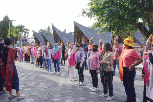 tour danau toba