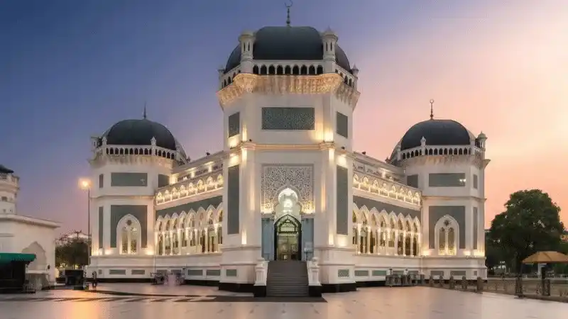 Masjid Raya Medan: Sejarah dan Perkembangannya